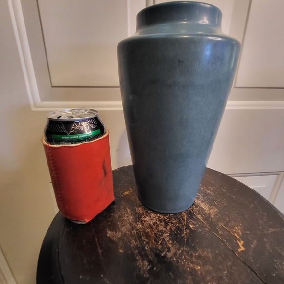 Antique Rookwood Matte Blue Vase circa 1927, 9" - Picture 8 of 16